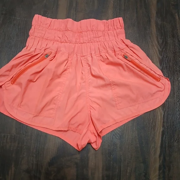 Coral Women's Shorts Free Peaple Muvenment. - Picture 1 of 6